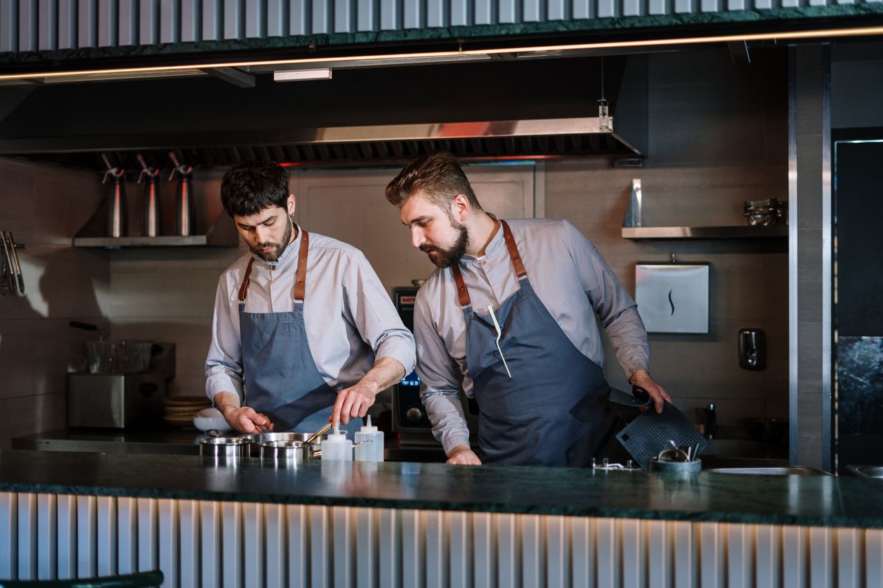 Online Ordering System for Takeaway: 10 Must-Have Features