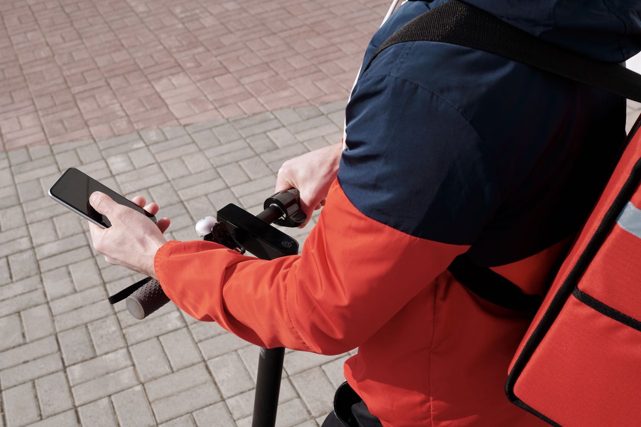 Online Ordering System for Takeaway: 10 Must-Have Features