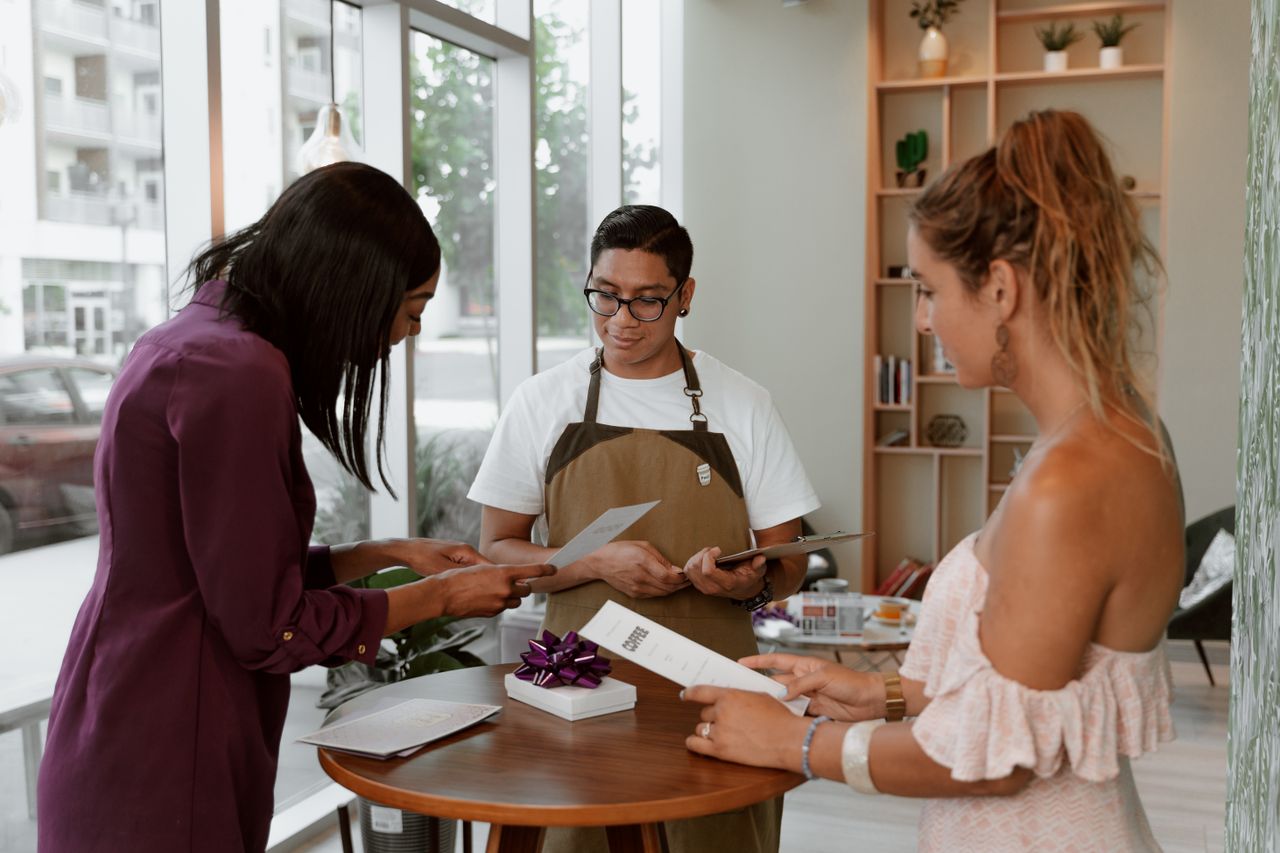 How to Set Up Online Ordering for Your Restaurant in 7 Steps