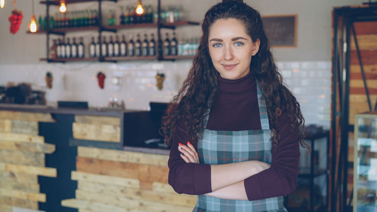Restaurant Website Builder vs Design Agency: Which to Use?