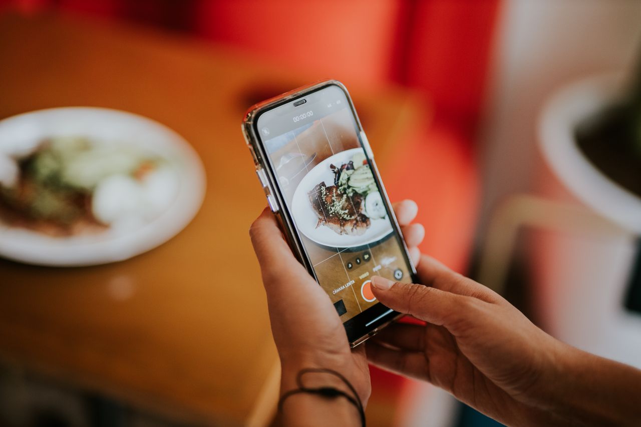 Restaurant Marketing Ideas: 15 Low-Cost UK Tactics